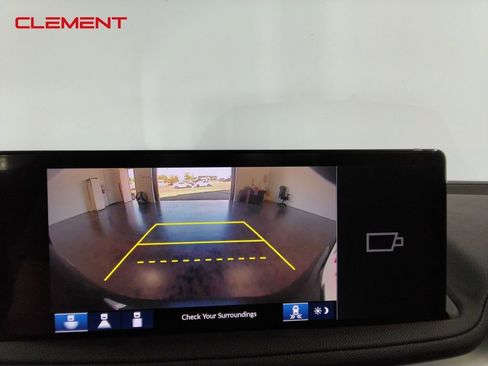 Used 2025 Acura MDX FWD image 18