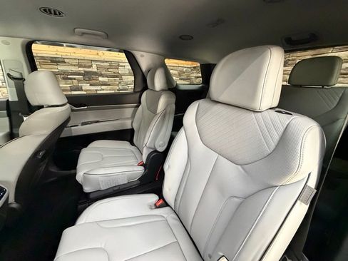 Used 2023 Hyundai Palisade SEL image 30