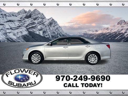 Used 2014 Toyota Camry L image 4