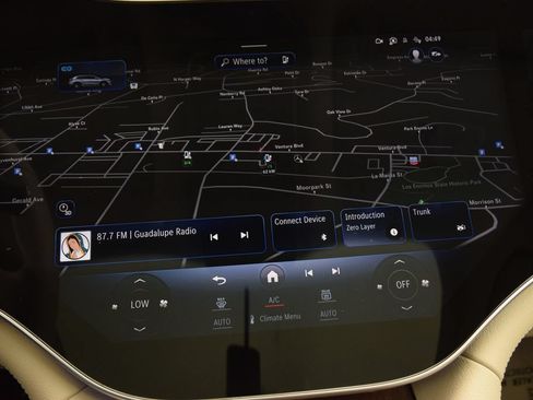 Certified 2023 Mercedes-Benz EQS 580 4MATIC SUV image 27