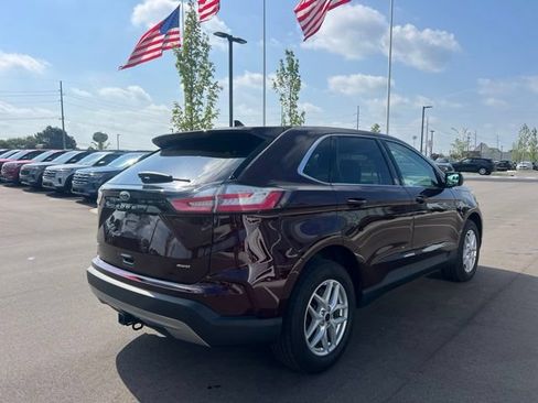 Used 2024 Ford Edge SEL AWD/4WD image 5
