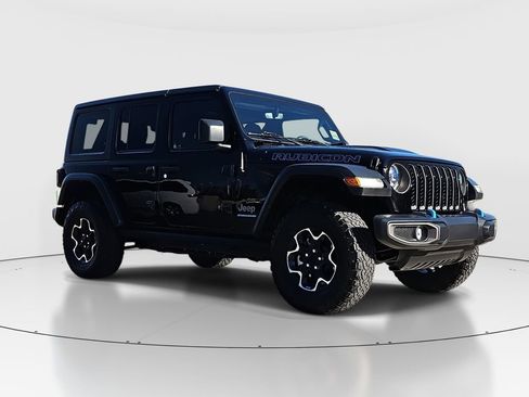 Used 2023 Jeep Wrangler Unlimited Rubicon 4xe image 3