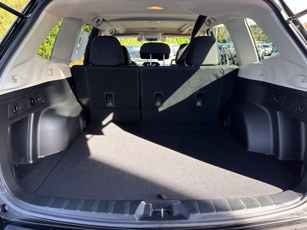 Used 2020 Subaru Forester Premium AWD/4WD image 12