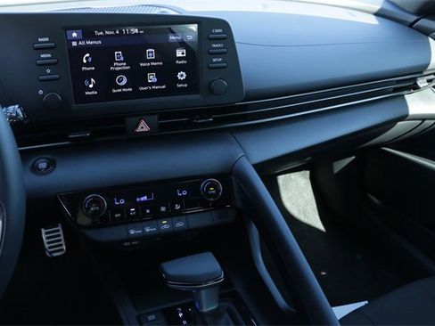 Used 2026 Hyundai Elantra Sport image 14