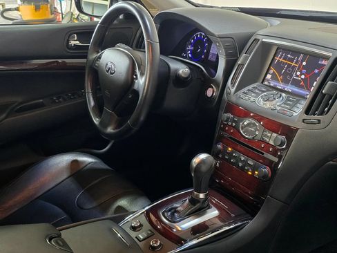 Used 2013 INFINITI G37 x Sedan w/ Premium Pkg AWD/4WD image 32