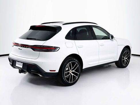 New 2026 Porsche Macan image 9