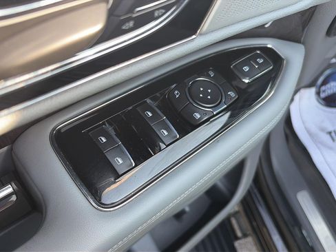 Used 2018 Lincoln Navigator Reserve w/ Technology Package AWD/4WD image 17