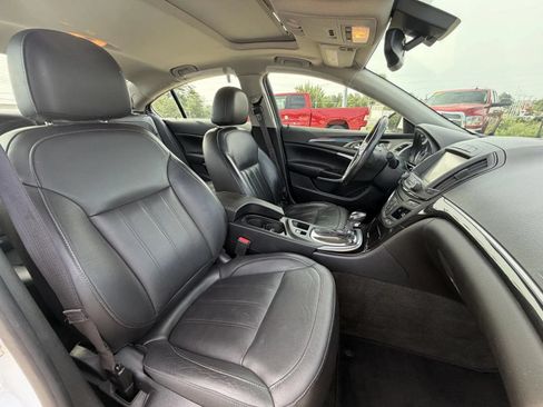 Used 2017 Buick Regal Premium FWD image 15