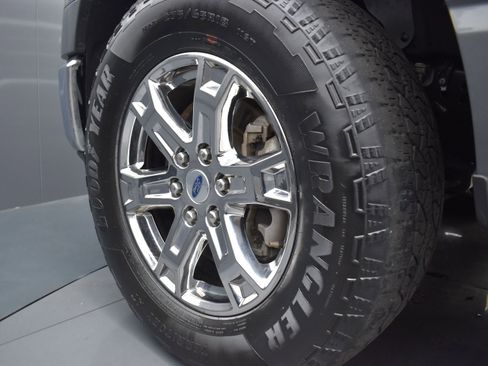 Used 2023 Ford F150 Lariat image 26