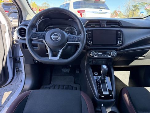 Used 2024 Nissan Versa SR w/ Trunk Package image 13