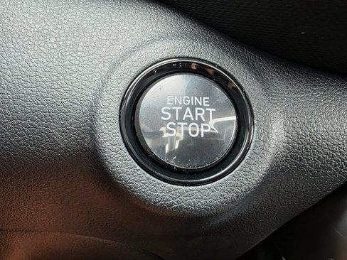 New 2025 Hyundai Venue SEL image 33