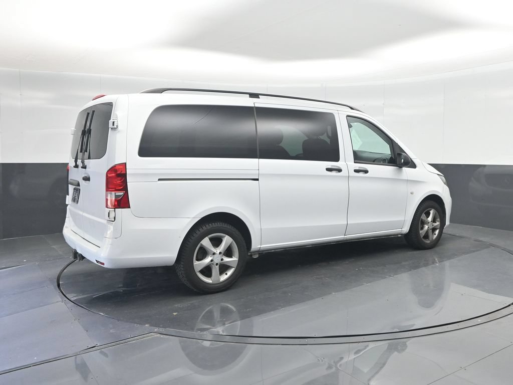 Used 2016 Mercedes-Benz Metris Passenger image 12