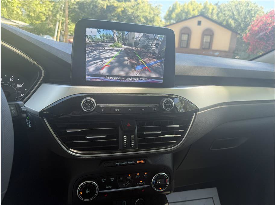 Used 2020 Ford Escape SE FWD image 12