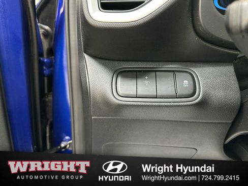 Certified 2023 Hyundai Venue Limited w/ Cargo Package image 23