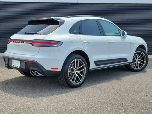 Certified 2026 Porsche Macan AWD/4WD image 9