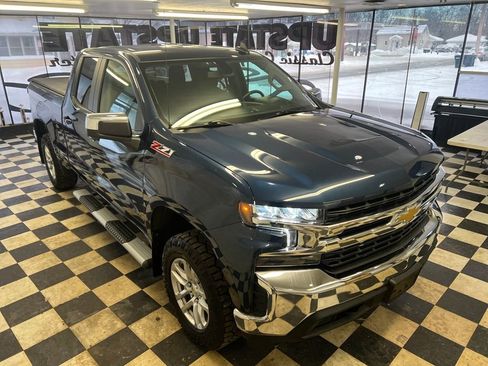 Used 2021 Chevrolet Silverado 1500 LT w/ Z71 Off-Road Package image 20
