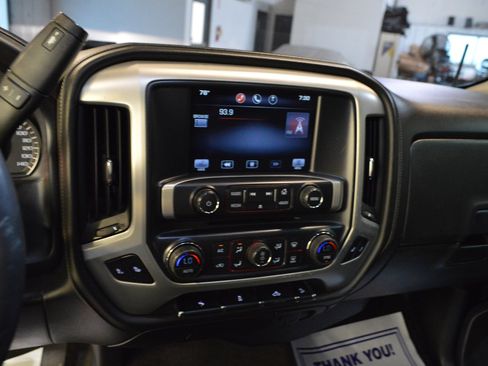 Used 2014 GMC Sierra 1500 SLT w/ Suspension Package, Off-Road AWD/4WD image 18