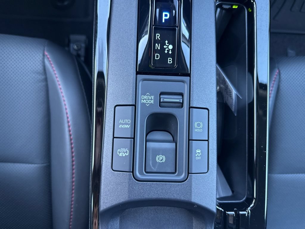 New 2026 Toyota Prius Plug-In Hybrid w/ Limited Premium Package FWD image 32