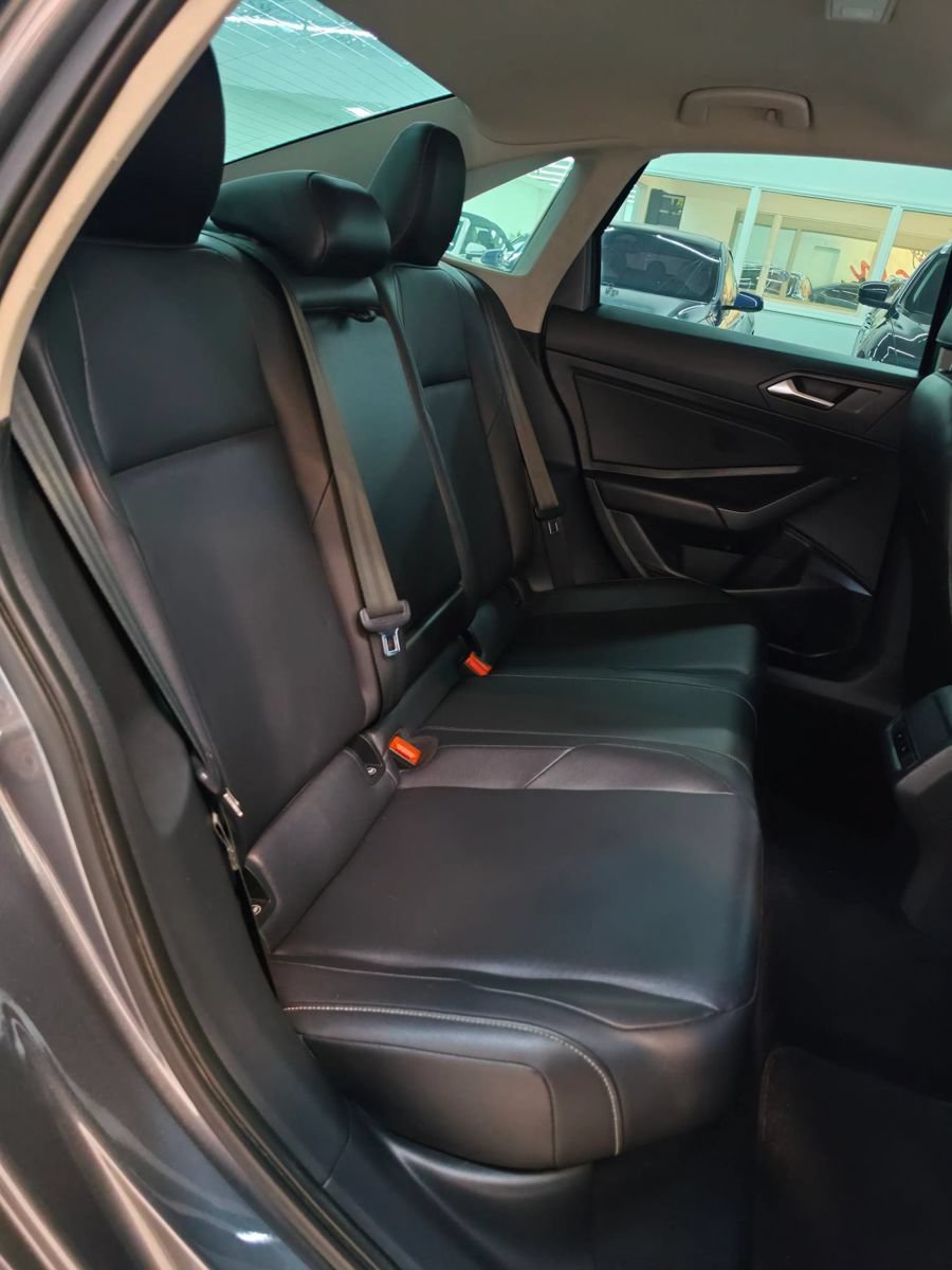 Used 2020 Volkswagen Jetta SE w/ SE Cold Weather Package FWD image 30