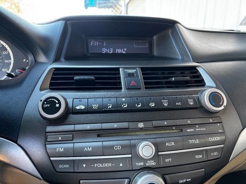 Used 2011 Honda Accord LX image 27