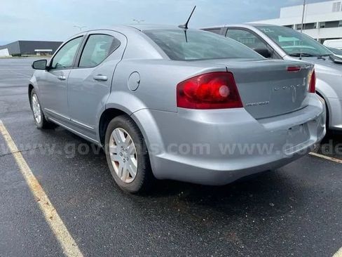 Used 2013 Dodge Avenger SE FWD image 4