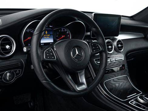 Used 2017 Mercedes-Benz GLC 300 4MATIC image 11