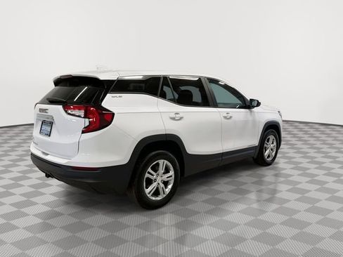 Certified 2024 GMC Terrain SLE FWD image 11