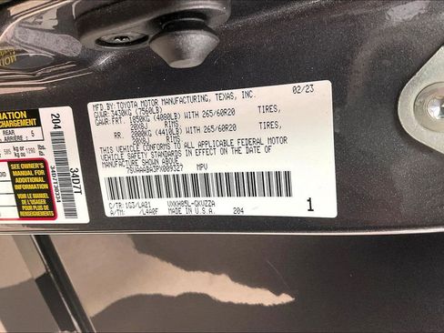 Used 2023 Toyota Sequoia Platinum AWD/4WD image 28