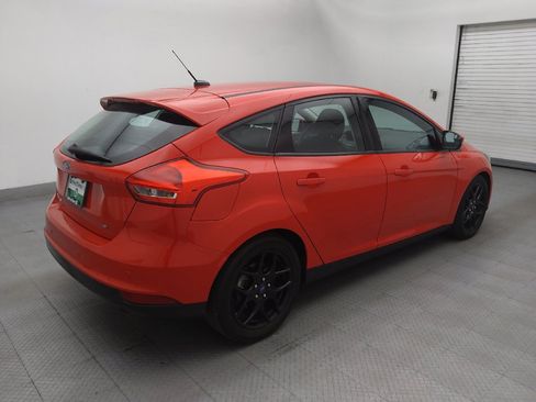 Used 2016 Ford Focus SE w/ Equipment Group 201A FWD image 9