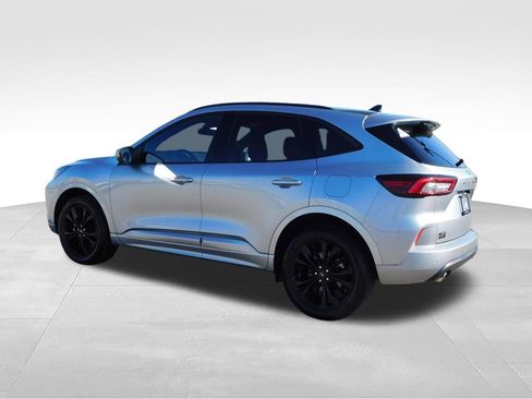 Used 2023 Ford Escape ST-Line Elite AWD/4WD image 5