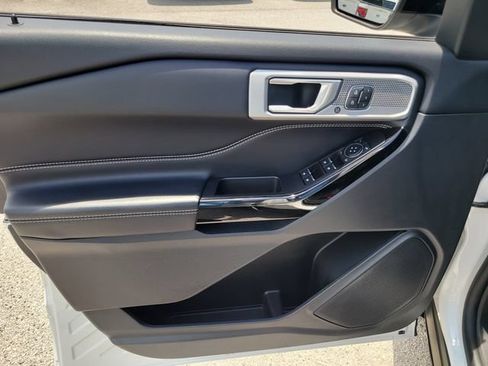 Used 2022 Ford Explorer ST w/ Equipment Group 401A RWD image 18