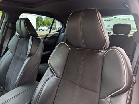 Used 2018 Acura TLX V6 w/ Technology & A-SPEC Pkg AWD/4WD image 15