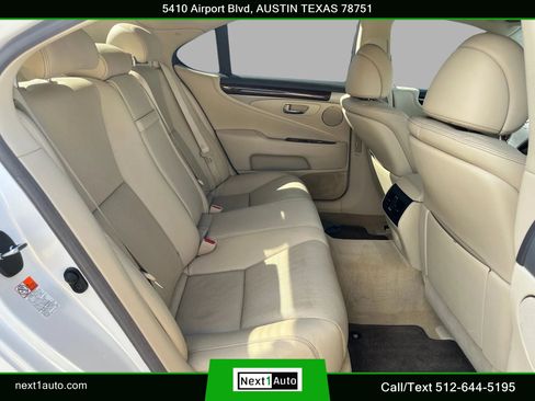 Used 2017 Lexus LS 460 w/ Comfort Package RWD image 27