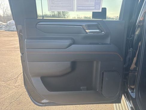 Used 2024 GMC Sierra 2500 AT4 w/ AT4 Premium Plus Package image 19