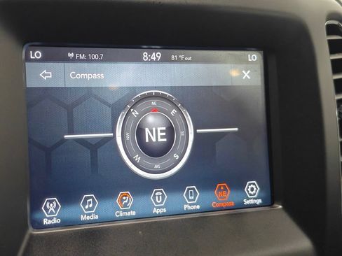 Used 2019 Jeep Compass Latitude AWD/4WD image 33