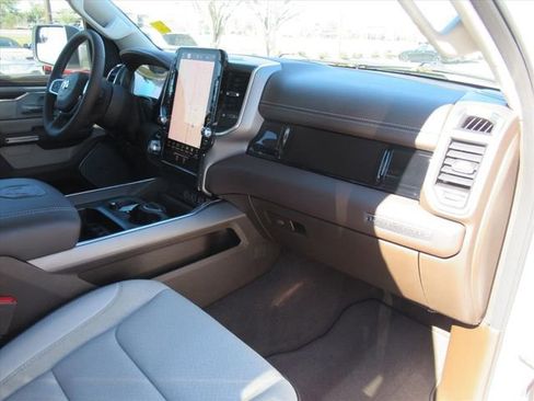 Used 2025 RAM 1500 Laramie image 11