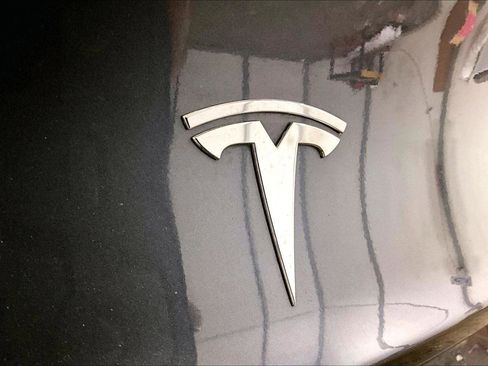 Used 2019 Tesla Model 3 Mid Range image 14