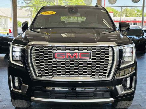 Used 2023 GMC Yukon SLT AWD/4WD image 21
