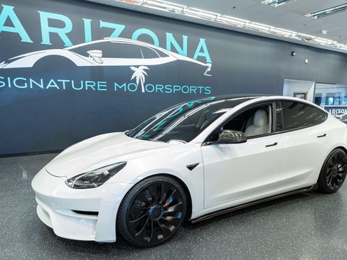 Used 2022 Tesla Model 3 Performance AWD/4WD image 1