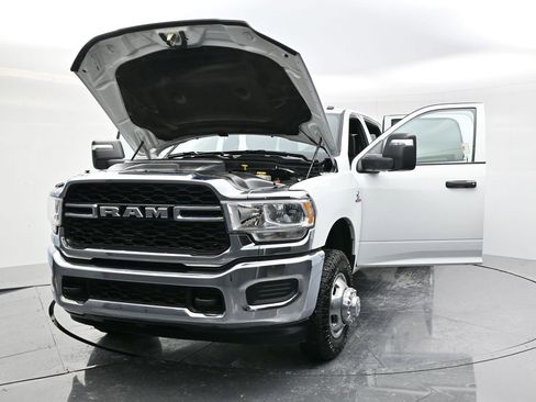 Used 2024 RAM 3500 Tradesman w/ Chrome Appearance Group image 56