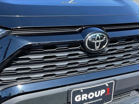 Used 2024 Toyota RAV4 XLE FWD image 30