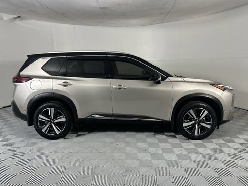 Certified 2021 Nissan Rogue Platinum AWD/4WD image 9