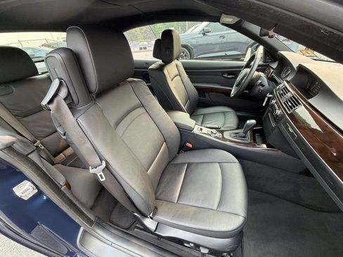 Used 2011 BMW 335i Convertible RWD image 22