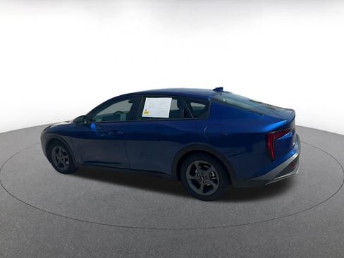 Used 2025 Kia K4 LXS image 10