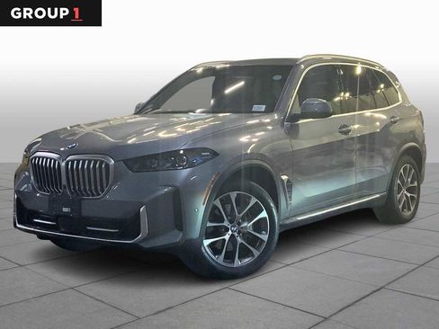Used 2024 BMW X5 xDrive40i w/ Premium Package image 1