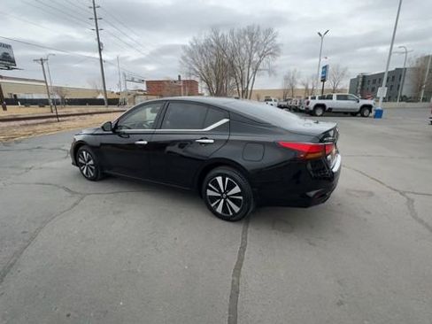 Used 2020 Nissan Altima 2.5 SV image 6