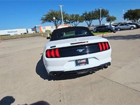 Used 2023 Ford Mustang Premium image 7