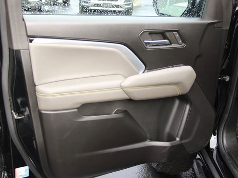 Certified 2024 Chevrolet Colorado ZR2 w/ ZR2 Bison Edition image 13