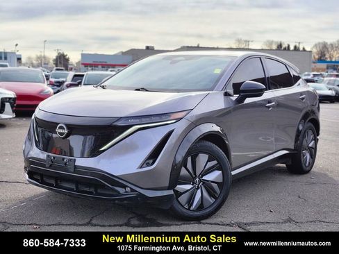 Used 2024 Nissan Ariya AWD image 1