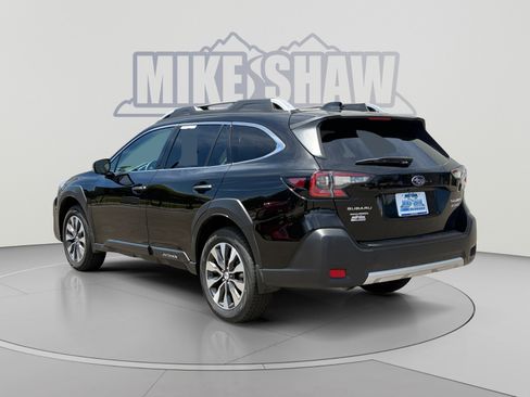 Used 2025 Subaru Outback Touring w/ Popular Package #2 AWD/4WD image 3